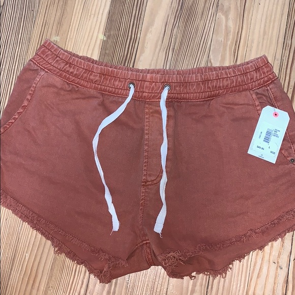 Billabong Pants - Billabong Orange Shorts